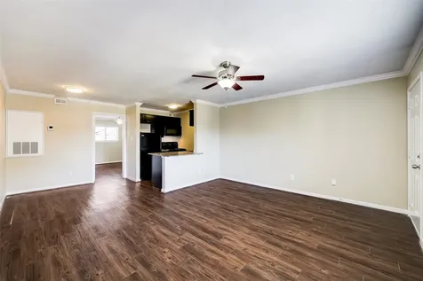 2006 W 43rd Street 19 Houston TX 77018