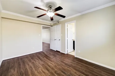 2006 W 43rd Street 19 Houston TX 77018