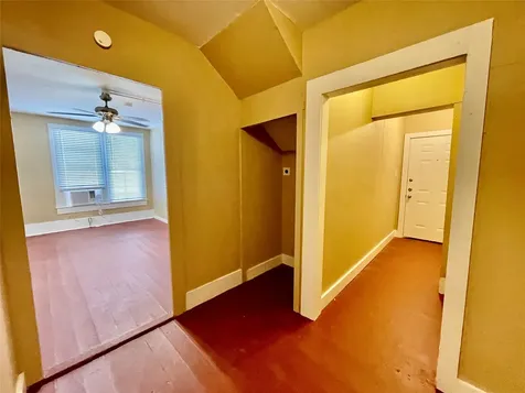1814 Avenue M 1/2 1 Galveston TX 77550