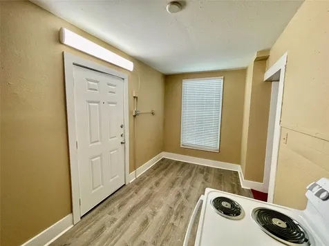 1814 Avenue M 1/2 1 Galveston TX 77550