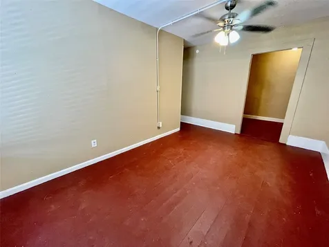 1814 Avenue M 1/2 1 Galveston TX 77550