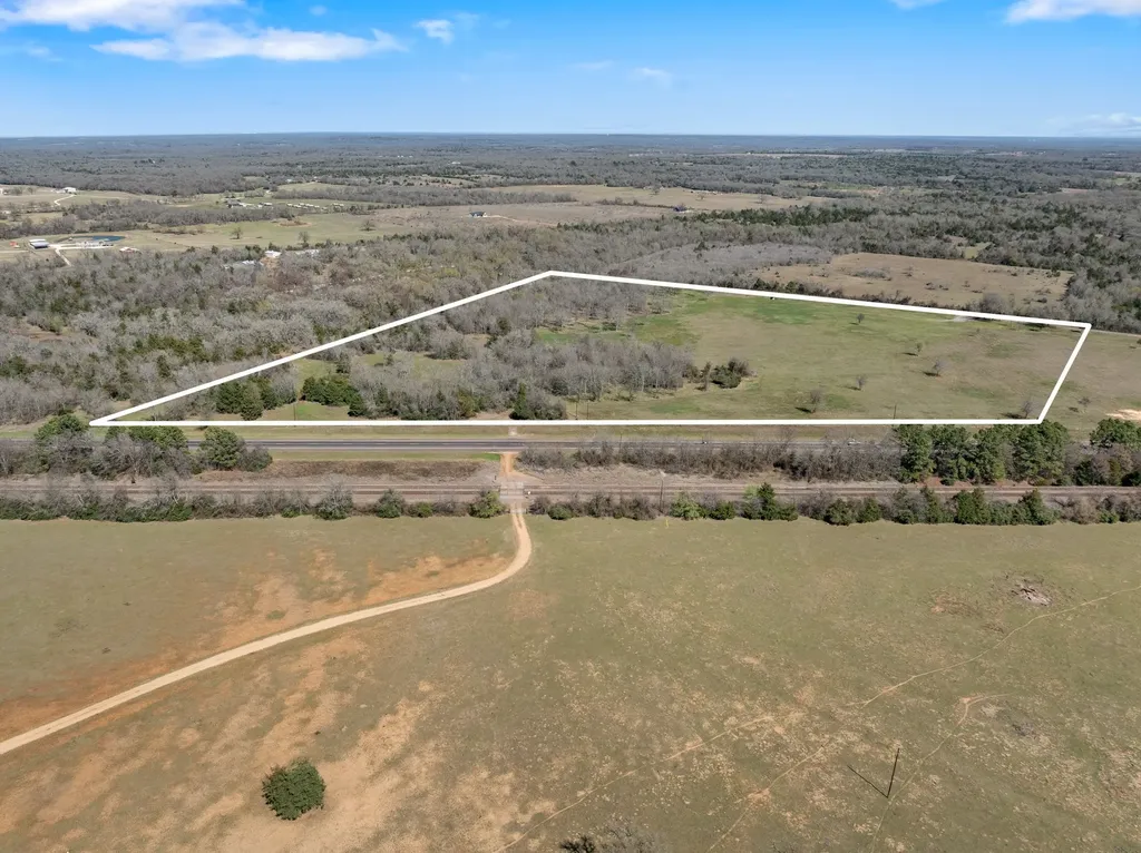 30.08 Acres Cr 379 Caldwell TX 77836