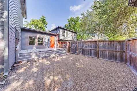 1900 Hawthorne Street Houston TX 77098