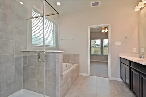 1015 Modesto Drive Rosharon TX 77583