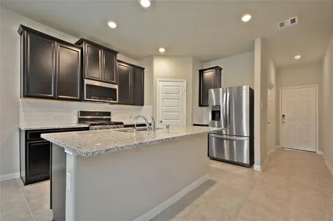 1015 Modesto Drive Rosharon TX 77583