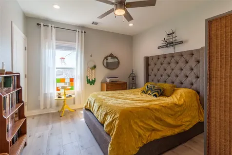 12839 E Conquistador Drive Galveston TX 77554