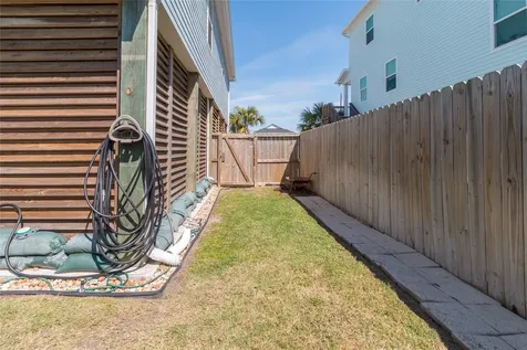12839 E Conquistador Drive Galveston TX 77554