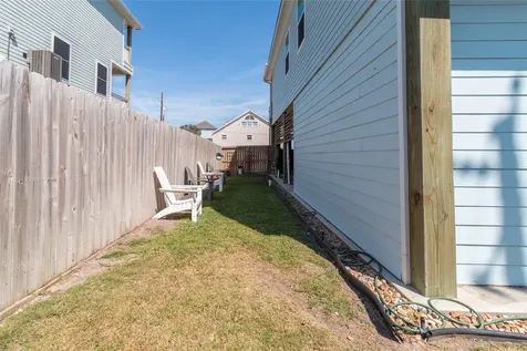 12839 E Conquistador Drive Galveston TX 77554