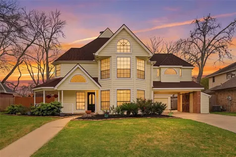1627 N Hearthside Drive Richmond TX 77406