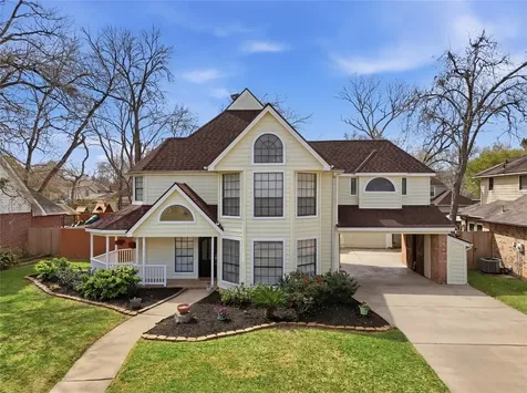 1627 N Hearthside Drive Richmond TX 77406