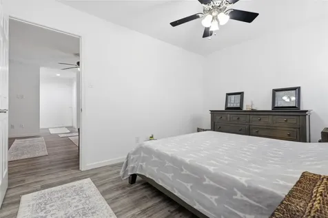 1627 N Hearthside Drive Richmond TX 77406