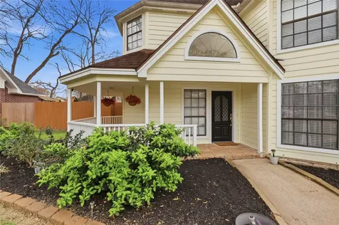 1627 N Hearthside Drive Richmond TX 77406