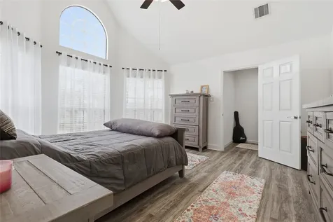 1627 N Hearthside Drive Richmond TX 77406