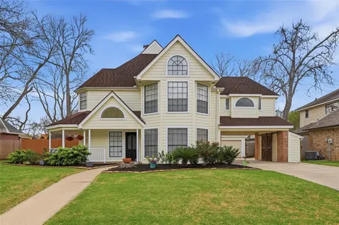 1627 N Hearthside Drive Richmond TX 77406