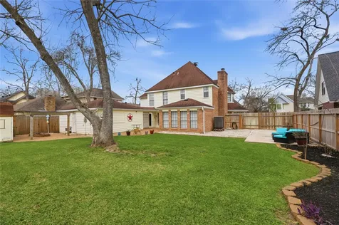 1627 N Hearthside Drive Richmond TX 77406