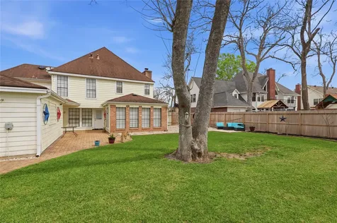 1627 N Hearthside Drive Richmond TX 77406