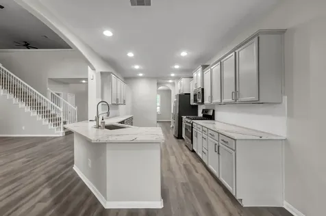 4 Logan Creek Lane Conroe TX 77304