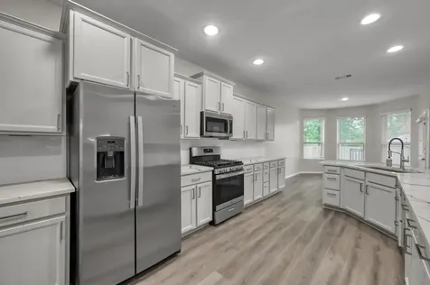 4 Logan Creek Lane Conroe TX 77304