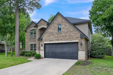 4 Logan Creek Lane Conroe TX 77304