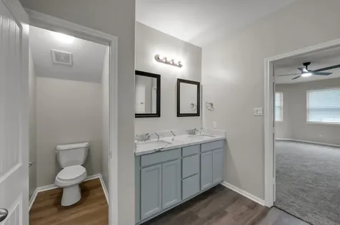 4 Logan Creek Lane Conroe TX 77304