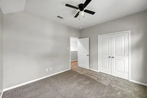 4 Logan Creek Lane Conroe TX 77304