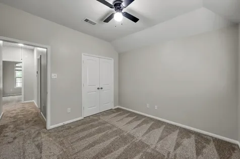 4 Logan Creek Lane Conroe TX 77304