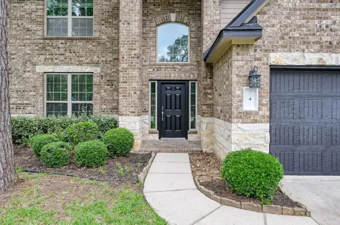 4 Logan Creek Lane Conroe TX 77304