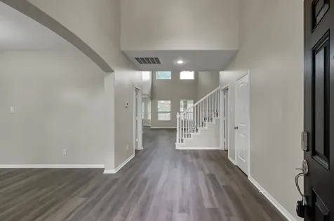 4 Logan Creek Lane Conroe TX 77304