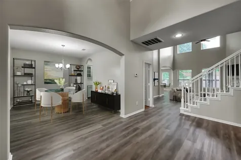 4 Logan Creek Lane Conroe TX 77304