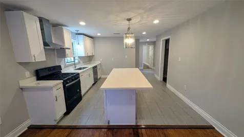 710 W 23rd Street Houston TX 77008