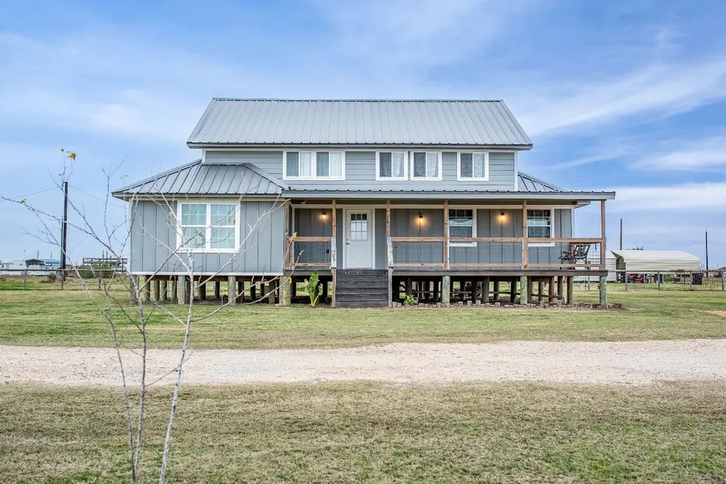 165 Sea Urchin Lane Palacios TX 77465