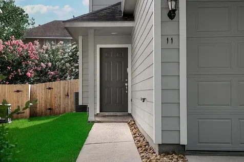 11 Scenic Brook Court The Woodlands TX 77382