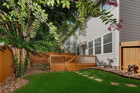 11 Scenic Brook Court The Woodlands TX 77382