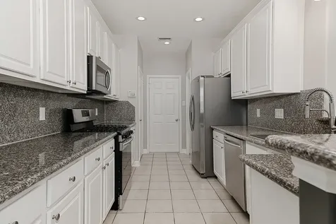 11 Scenic Brook Court The Woodlands TX 77382