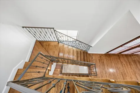 5218 Feagan Street F Houston TX 77007