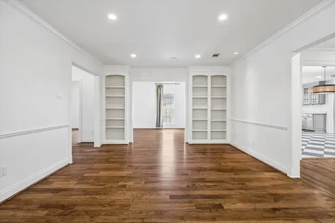 5210 Meadow Lake Lane Houston TX 77056
