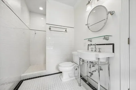 5210 Meadow Lake Lane Houston TX 77056