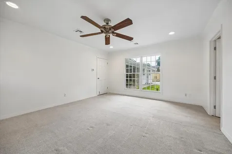 5210 Meadow Lake Lane Houston TX 77056