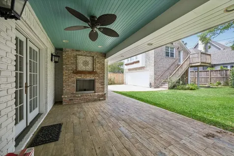 5210 Meadow Lake Lane Houston TX 77056