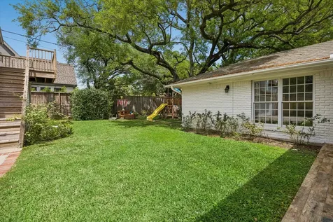 5210 Meadow Lake Lane Houston TX 77056