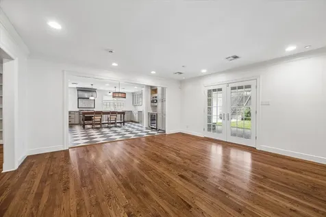 5210 Meadow Lake Lane Houston TX 77056
