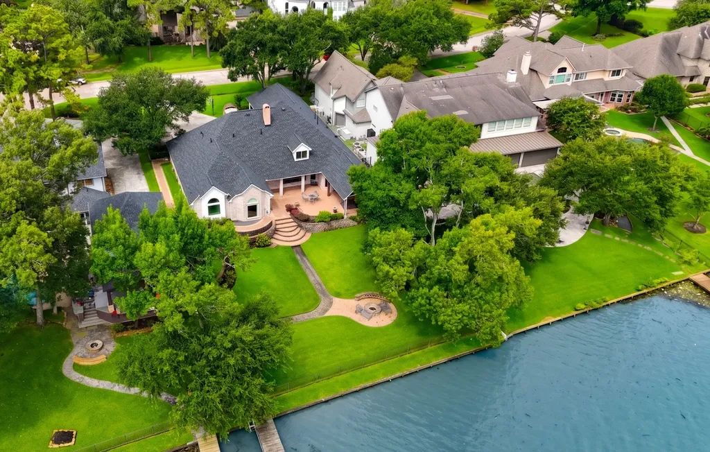 7815 Lake Mist Court Houston TX 77346