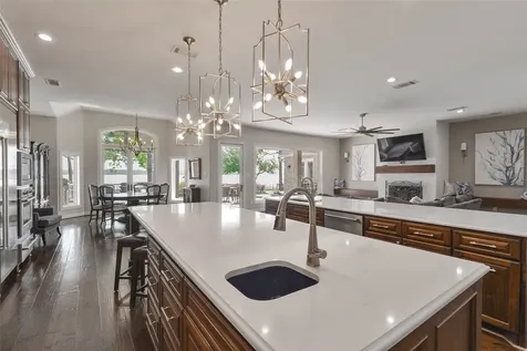 7815 Lake Mist Court Houston TX 77346