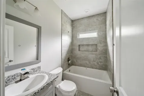 126 Indian Creek Circle Willis TX 77378