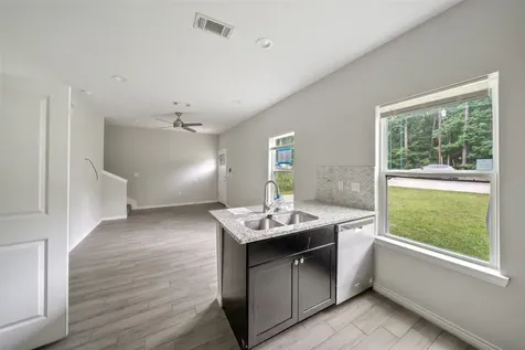 126 Indian Creek Circle Willis TX 77378