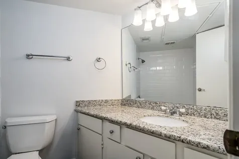10811 Richmond Avenue 109 Houston TX 77042