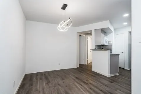 10811 Richmond Avenue 109 Houston TX 77042