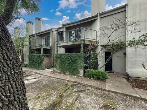 10811 Richmond Avenue 109 Houston TX 77042