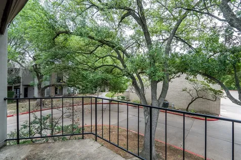 10811 Richmond Avenue 109 Houston TX 77042