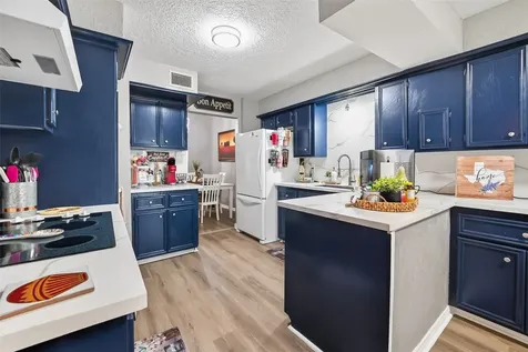 53 Wellington Park Baytown TX 77520